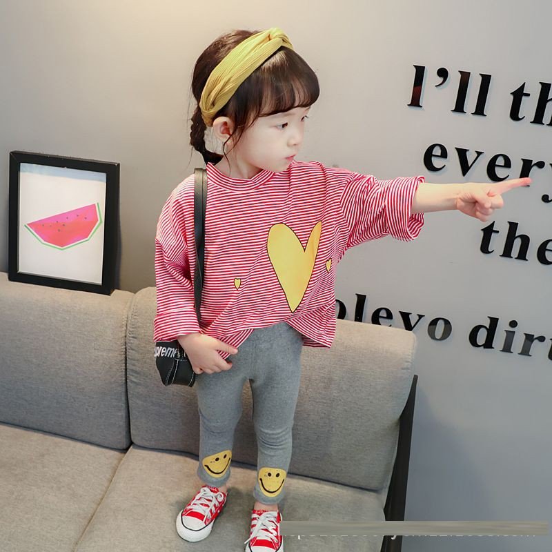 Girl's Cotton Full Sleeves T-Shirt & Pant Set Heart Print - Image 7