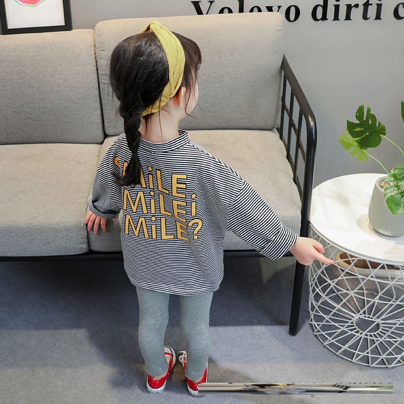 Girl's Cotton Full Sleeves T-Shirt & Pant Set Heart Print - Image 3