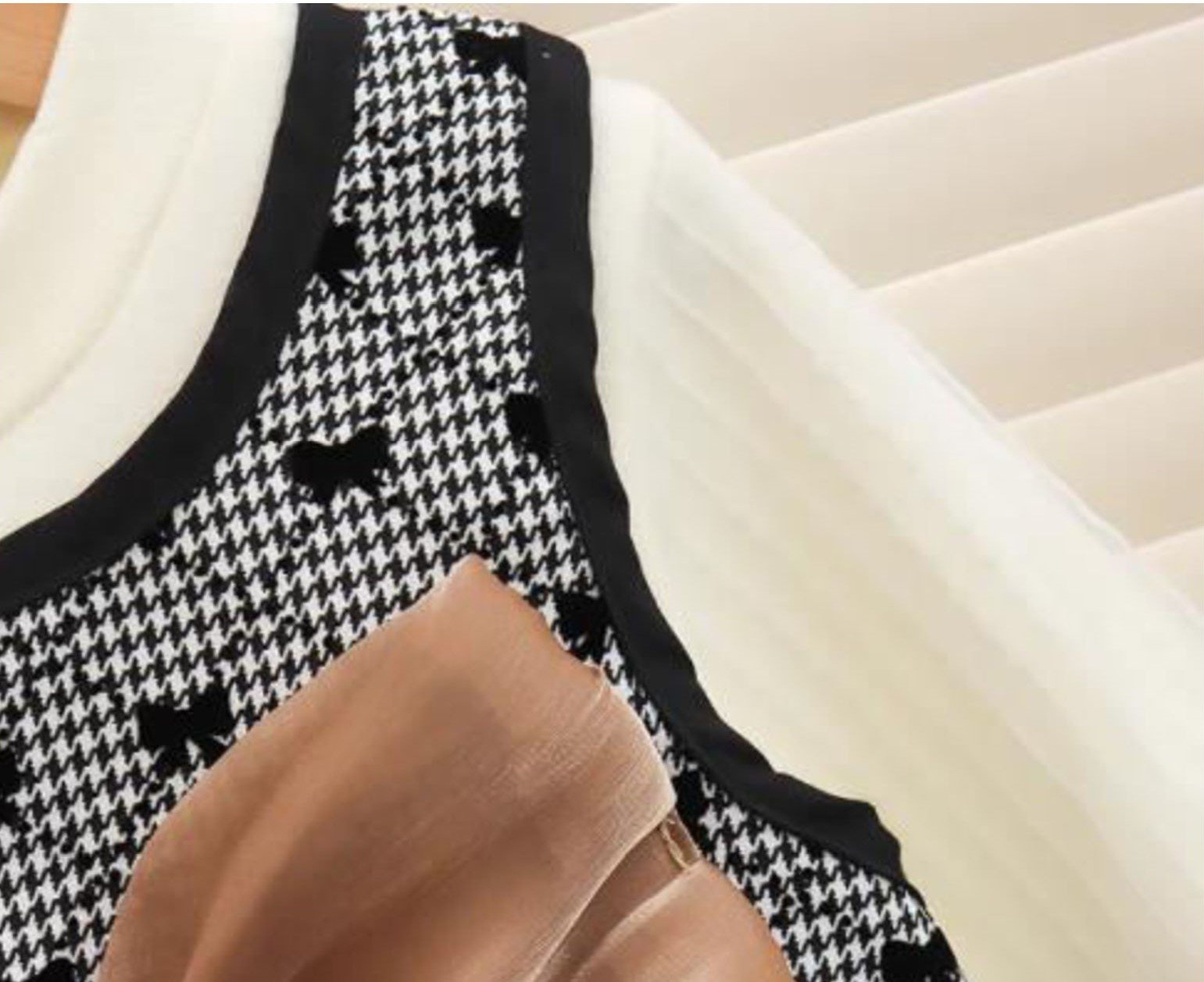 Girl's Korean Style Long Sleeve Round Neck Bow Attached Embellished Plaid Frock - Image 8