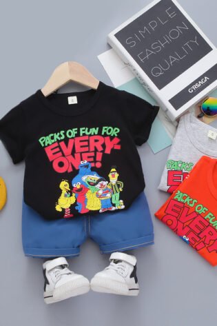 Round Neck Half Sleeve Set Multi Image Print